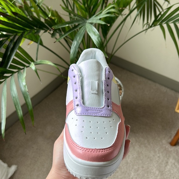 Beautiful New HandPainted Shoes MultiColor - Picture 2 of 8